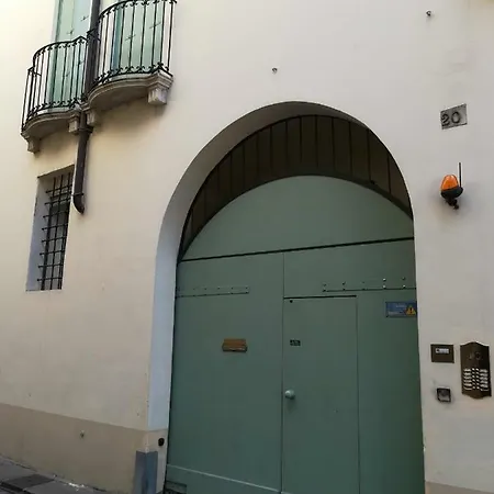 Vivere In Palazzo Storico Apartamento