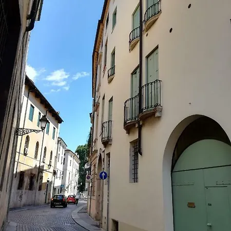 Vivere In Palazzo Storico *